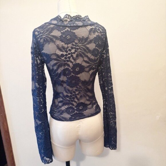 Femme Society Elegant Blue Lace Long Sleeve Top - Picture 13 of 13
